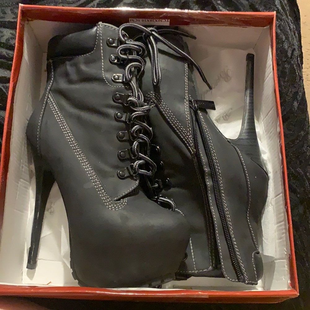 Timberland heel (Off brand)